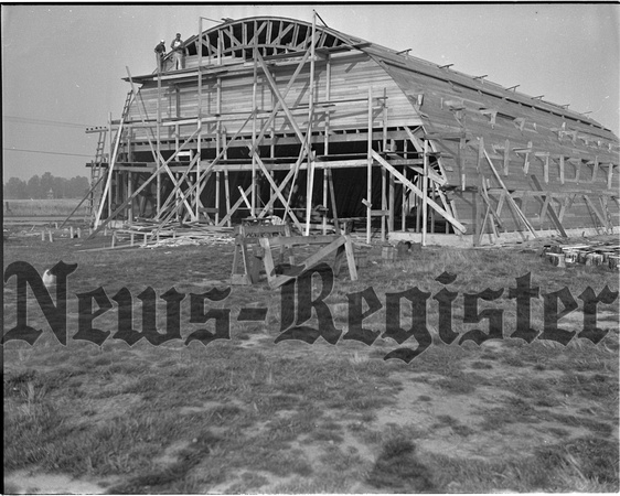 1945 Troudale Airport construction 2.jpeg