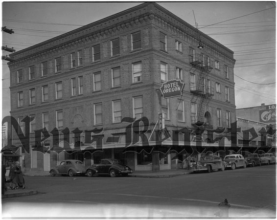 1938-1949 Hotel Oregon  21.jpeg