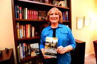 Author Linda Kuhlman