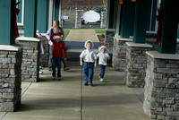 Kids sing at HillsideManor