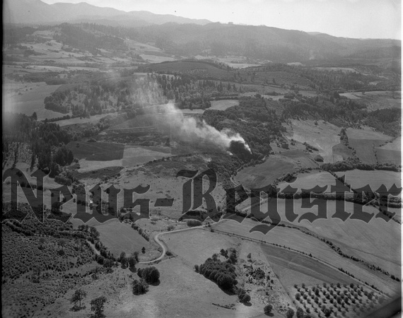 1949-7 Yamhill field fire.jpeg