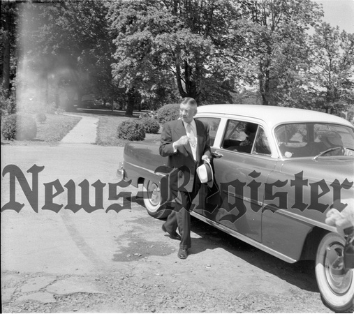 1955-7-10 Hoover Visits Newberg 3.jpg
