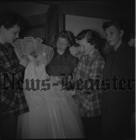 1955-4-2 Grande Ronde Womens Club bridal shower.jpeg