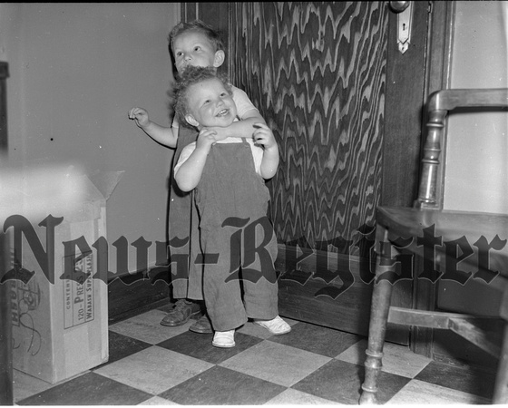 1945-6-21 Kirkwood, Gary Lester (left) Gene henry (right) sons of Mr & Mrs. Homer K. of Amity. Greetimgs Daddy! 1.jpeg