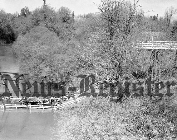 1937-5-6 & 13_Whiteson Bridge-3
