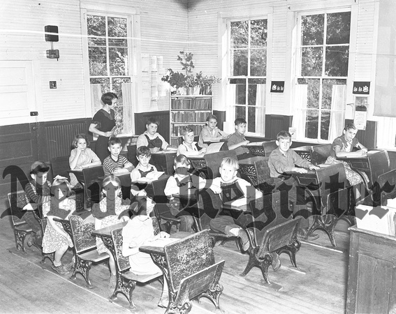 1938-10-20 Happy Valley School-3