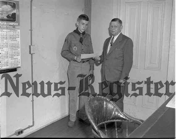 1949-8 Sauter, Ronald-Boy Scout of the month.jpeg