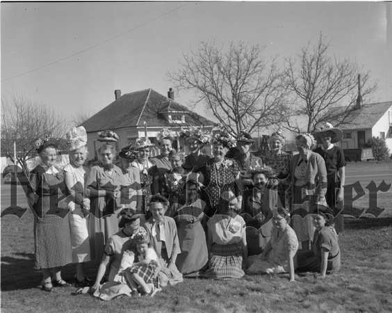 1955-4-6 Hobby gardeners make Easter hats 2.jpeg