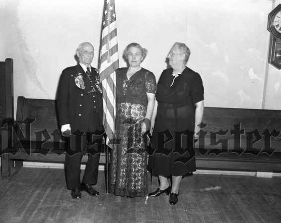 1943-0121 Eugenia Robinson; new president of Custer Relief Corps