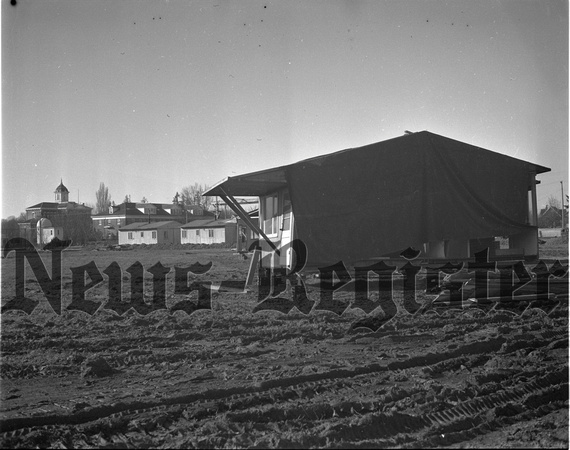 1946-5 Linfield Vet Housing Construction 1.jpeg
