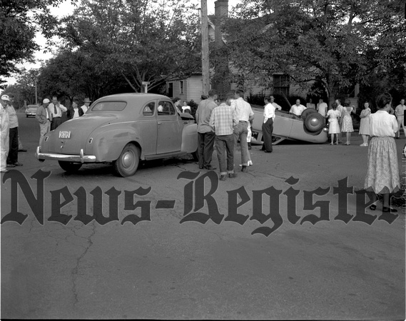 1947-7 Auto Accident 1.jpeg