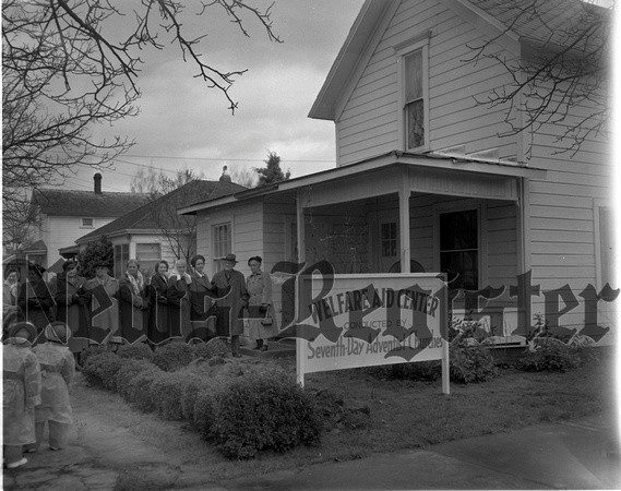 1953-1 Welfare Aid Center opens.jpeg