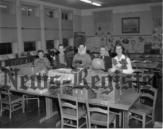1949-12-1 Junior Hi Donation for Thanksgiving  1.jpeg