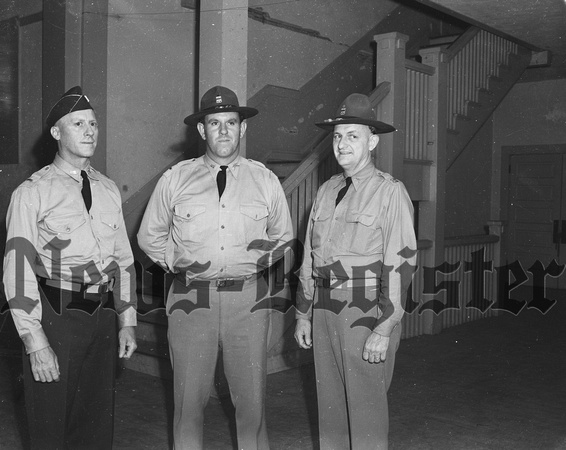 1940-8 National Guard leaving for summer duty-1