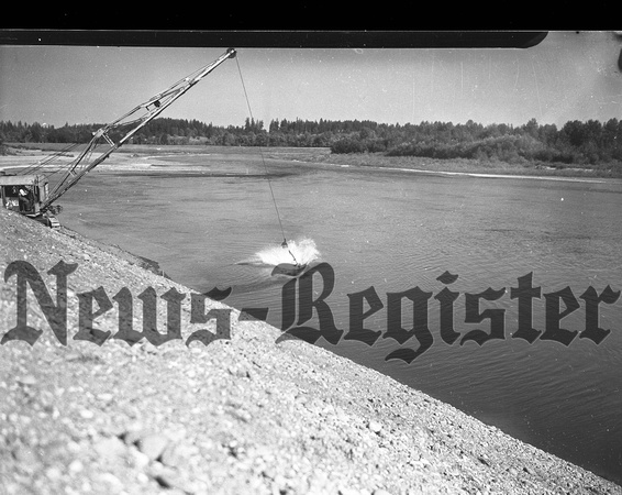 1938-10-6_Revent Project; Willamette river near Grand Island-4