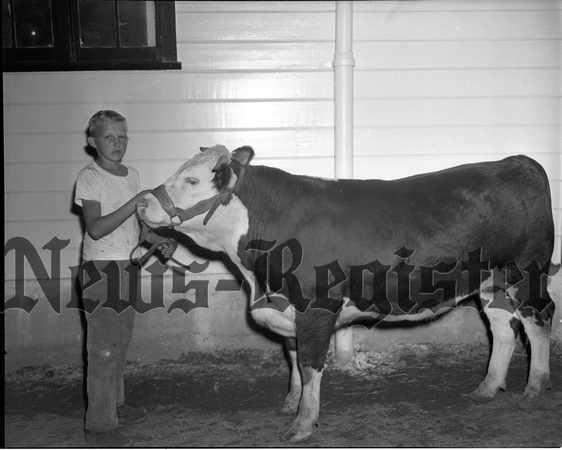 1945-9-13 13th annual Youth Fair, 4H and FFA some negs not used 9.jpeg
