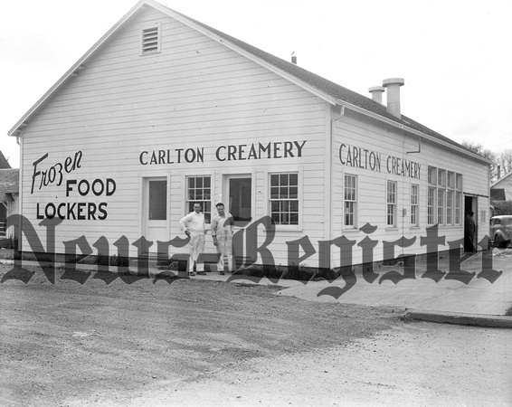 1941-03-27 Carlton scenes-1