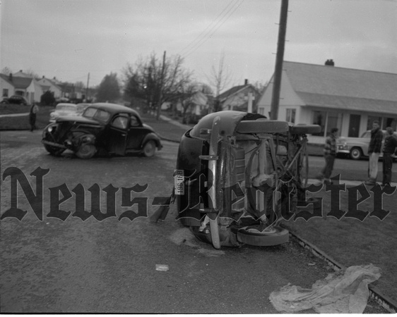 1950-11-23 Accident-13th and Galloway 2.jpeg