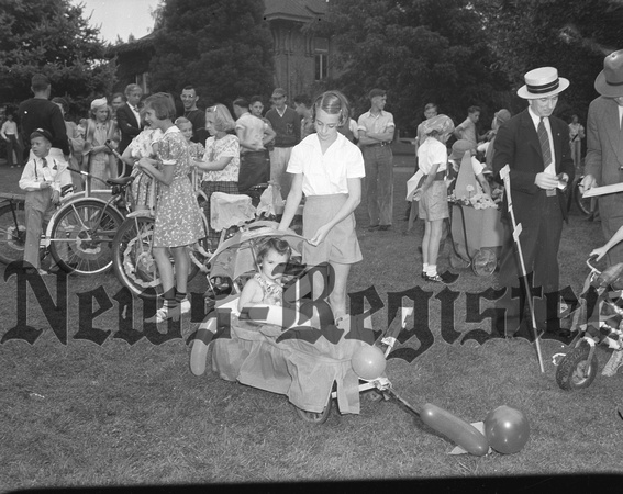 1940-8 Play Day-5