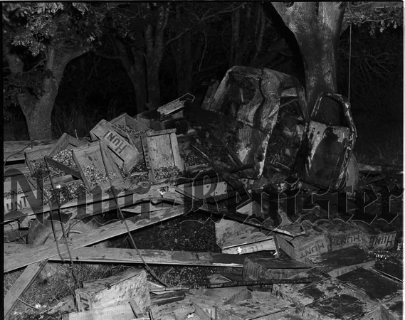 1945-9-13 Cyphers truck crash near Aldermans Farm, 3 die in Fiery wreck 2.jpeg