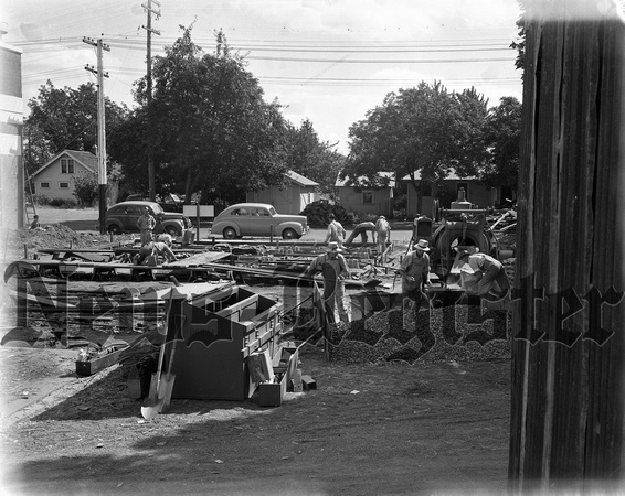 1939-8-14 Confrence Cascade Locks officials-3