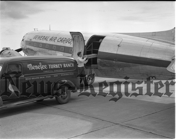 1948 Turkey Poults shipped via airplane 1.jpeg