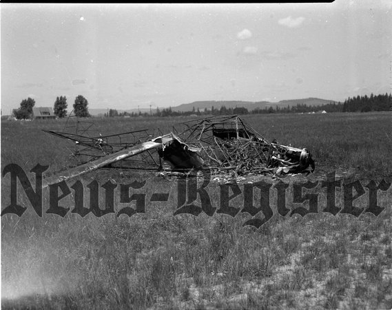 1947-6-20 Airplane crash.jpeg