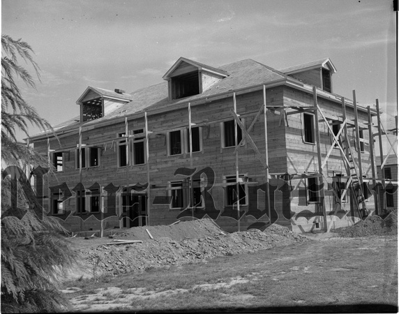 1946-8 Linfield- Construction of Women's dorm and new Cook Memorial Infirmary 5.jpeg