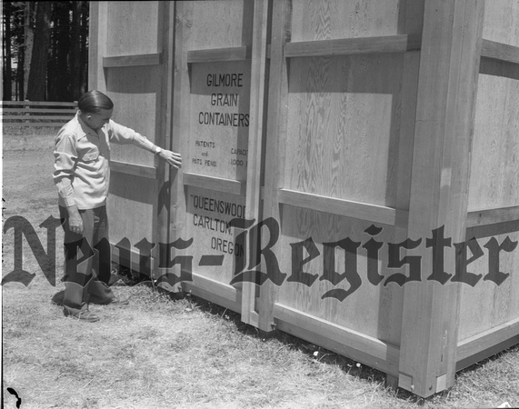1949-7 Gilmore Grain Container 1.jpeg