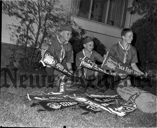 1950-7-20 Boy Scouts home from National Jamboree.jpeg