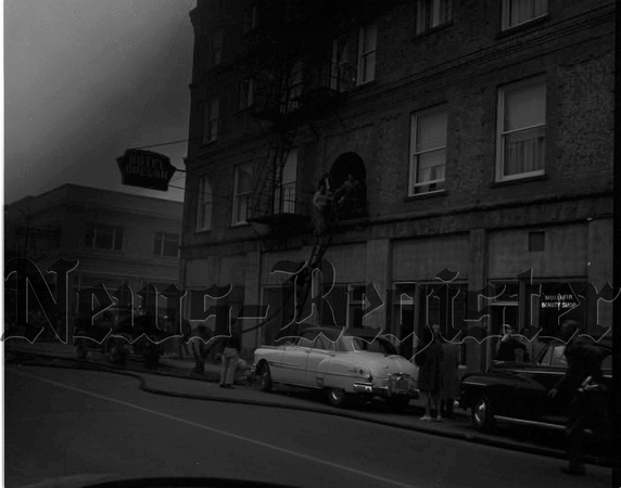 1953-1-7 Oregon Hotel Fire 6.jpeg