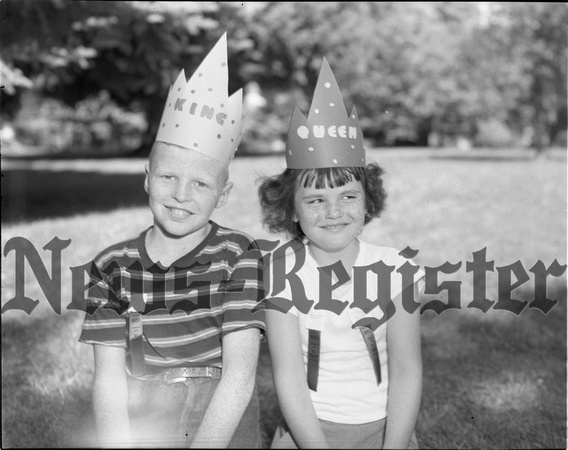 1949-8-11 Recreation Program-King and Queen of freckles.jpeg