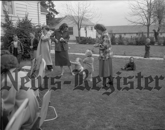 1949-4-21 Elizabeth Jr. Matrons-Easter Egg Hunt 3.jpeg