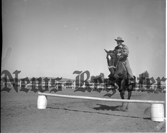 1944-8-24 2nd annual Shodeo used in TR 8-31-44 6.jpeg