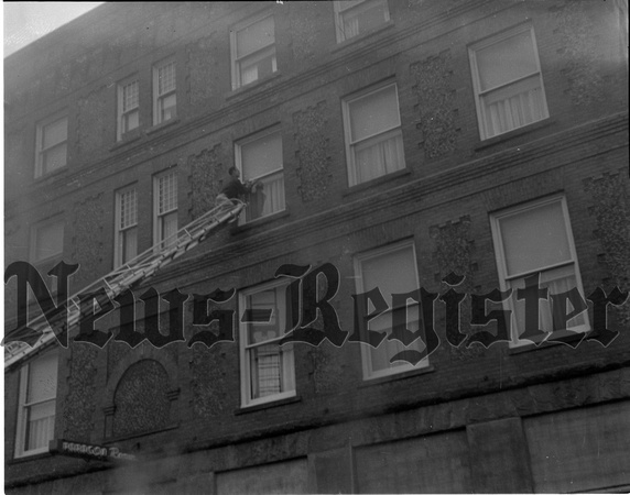 1953-1-7 Oregon Hotel Fire 4.jpeg