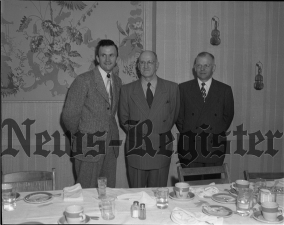 1949-11-24 New C. of C. Directors.jpeg
