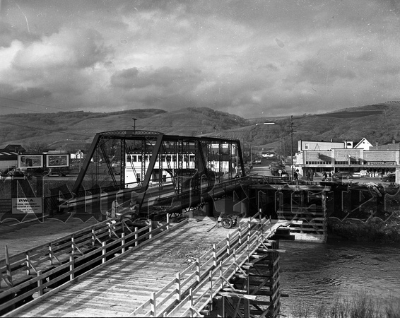 1939-2-9 Sheridan Bridge Construction-1