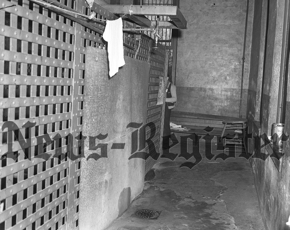 1940-2-29 Yamhill County jail interiors-6