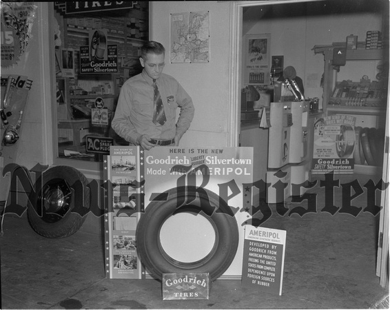 1950 Odell and new Tire 1.jpeg