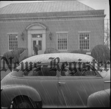 1953-2-17 Light Snow in McMinnville.jpeg