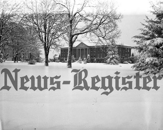 1943-01-28 first snow since 1937-3