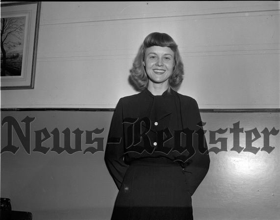 1945-11-21 Elma Juntumen Bennett, V-Queen Candidate 1.jpeg