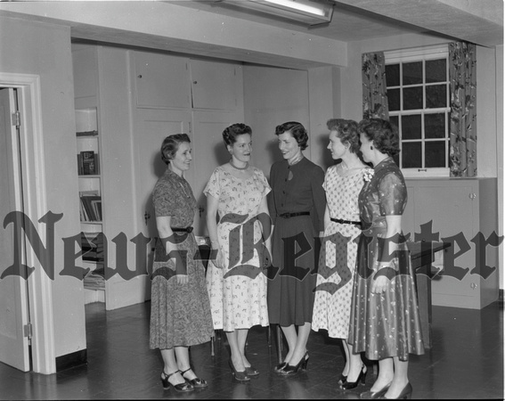 1955-3-19 New sewing method demo.jpeg