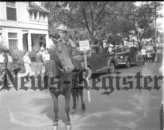 1947-9-4 Pet Parade 9.jpeg