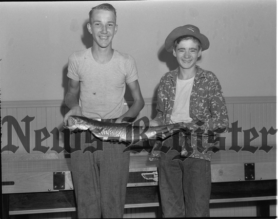 1949-7 Rosenbalm, Teddy-Bennet-and fish caught at Drift Creek.jpeg