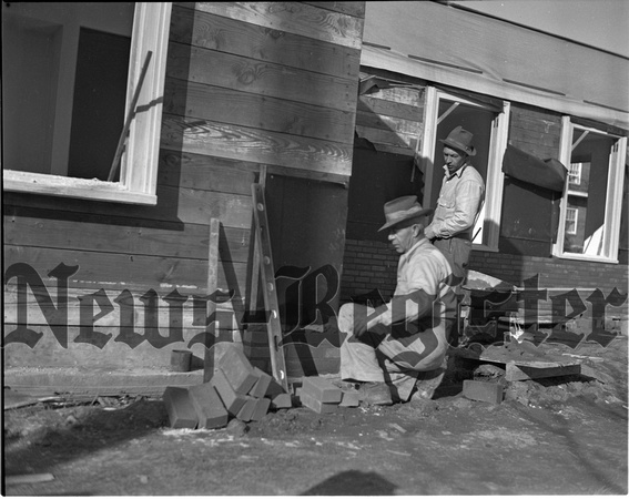 1946-5 Linfield Vet Housing Construction.jpeg