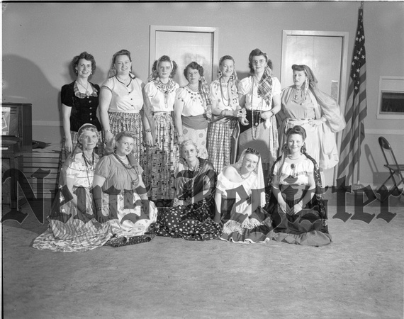 1949-5-12 BPW Chorus for convention in Salem.jpeg