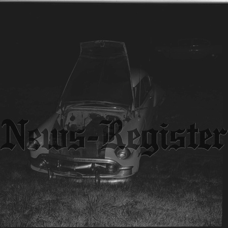 1955-4-11 Storm causes car crash 2.jpeg