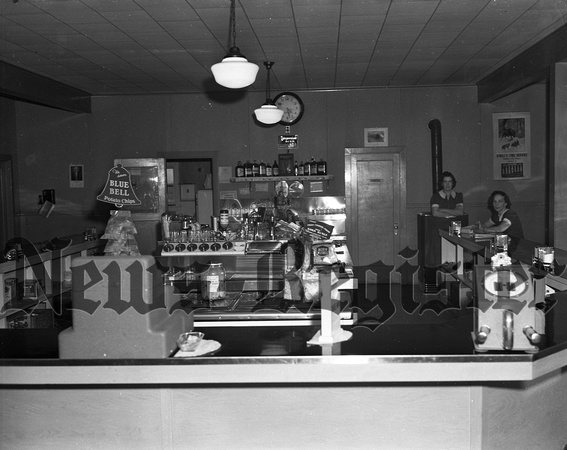 1940-4 east side tavern-3