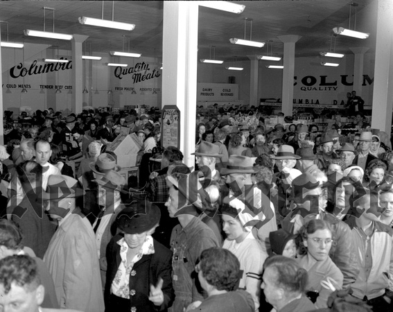 1947-9-4 Columbia Market 7.jpeg